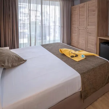 Ght Costa Brava & Отель