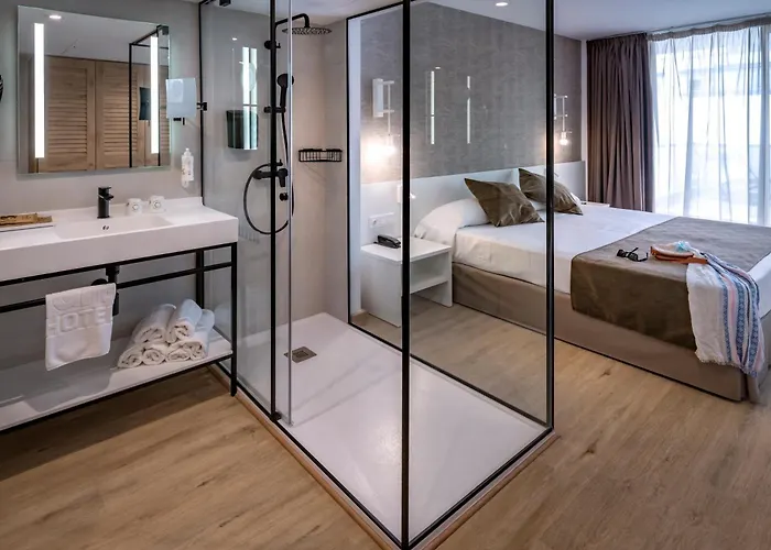 فندق Ght Costa Brava & 3*